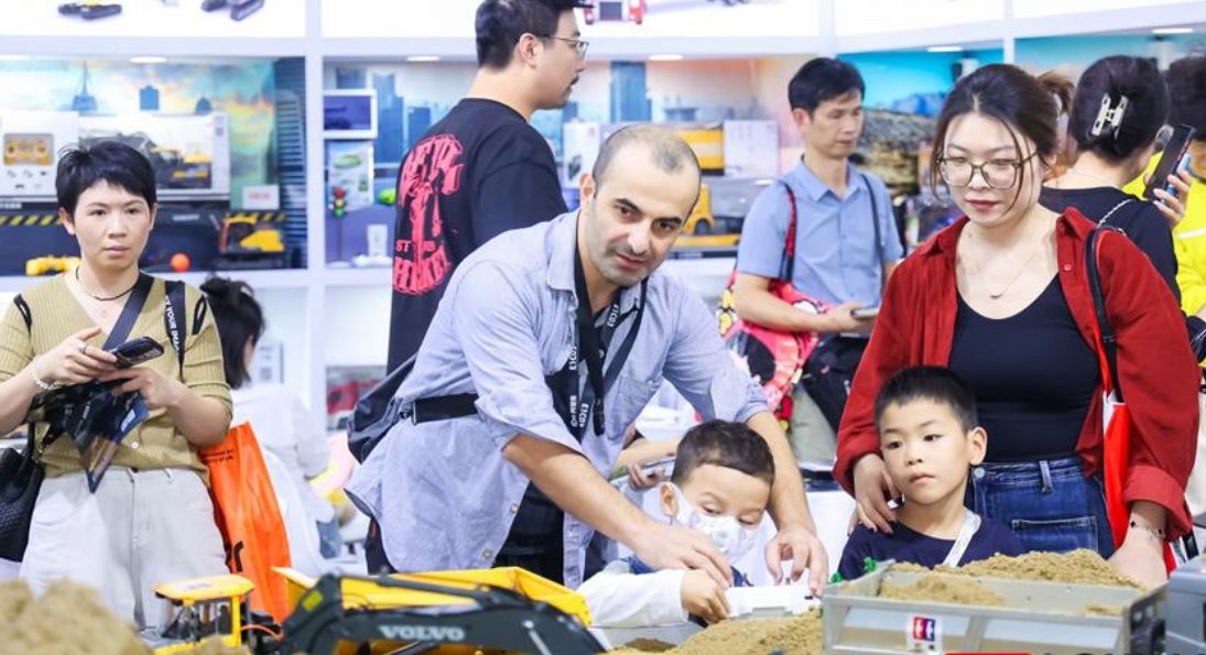 tour-hoi-cho-do-choi-quoc-te-trung-quoc-china-toy-expo